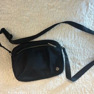 Lululemon crossbody purse